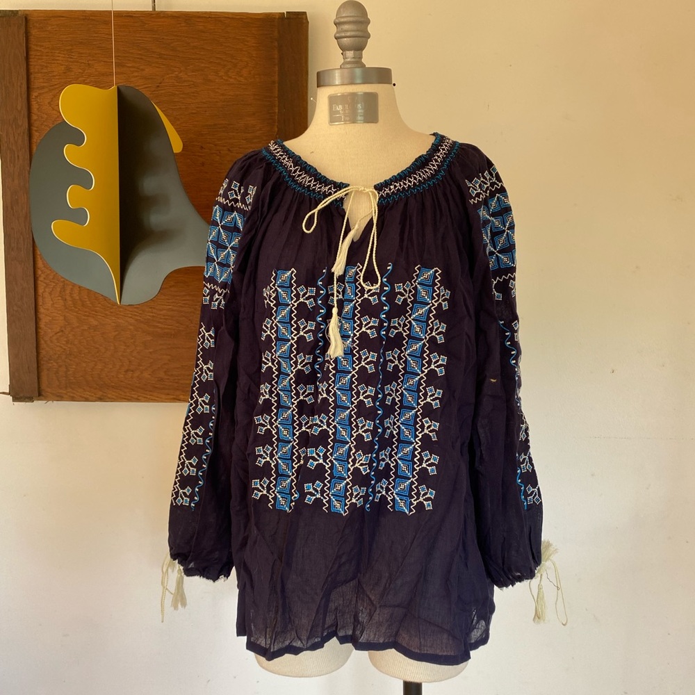 Boutique 17 Dark Blue Embroidered Peasant Blouse, with tag.